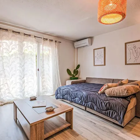 Апартаменты Les Embruns-5 By Interhome